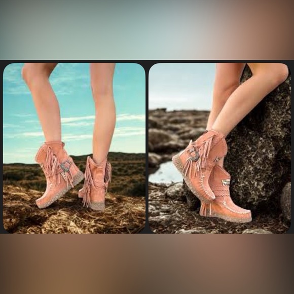 El Vaquero Arya Silverstone Suede Moccasin Boots Apricot NEW